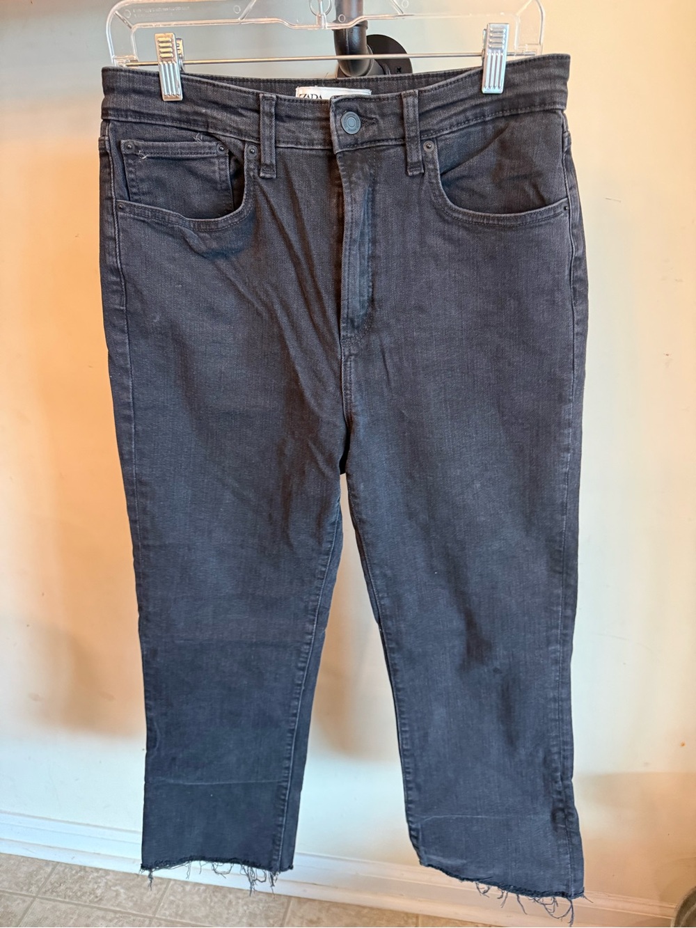 Zara Women's Slim Straight Jeans in Dark Gray